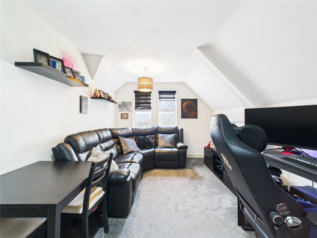 Property photo 3 of 13 Picture No. 05