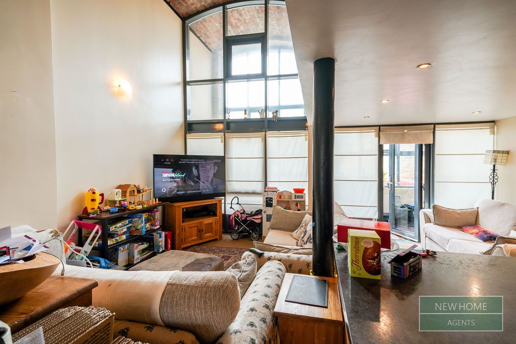 Property photo 3 of 22 Photo 15