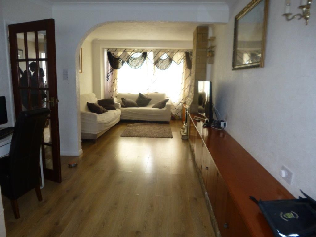 Property photo 2 of 11 Gallery
