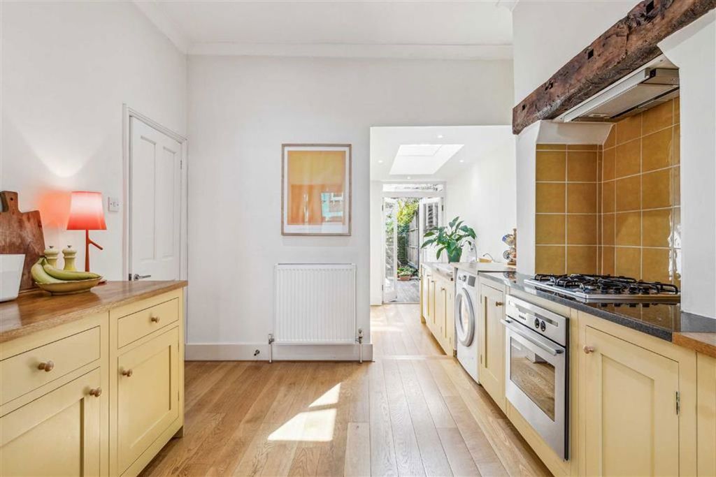 Property photo 3 of 9