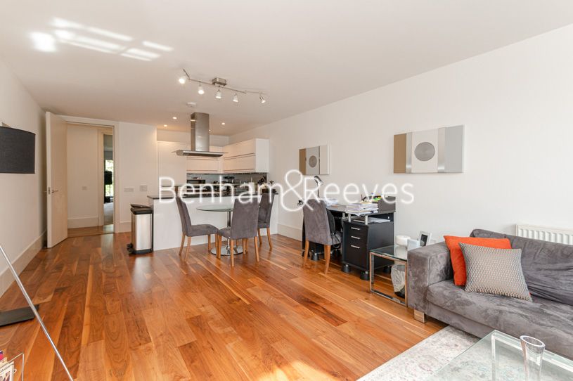 Property photo 3 of 12