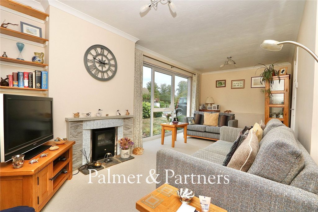 Property photo 2 of 26 Picture No. 05