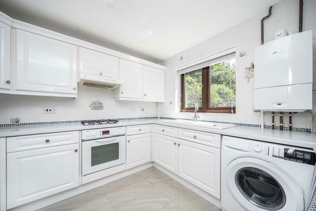 Property photo 3 of 13