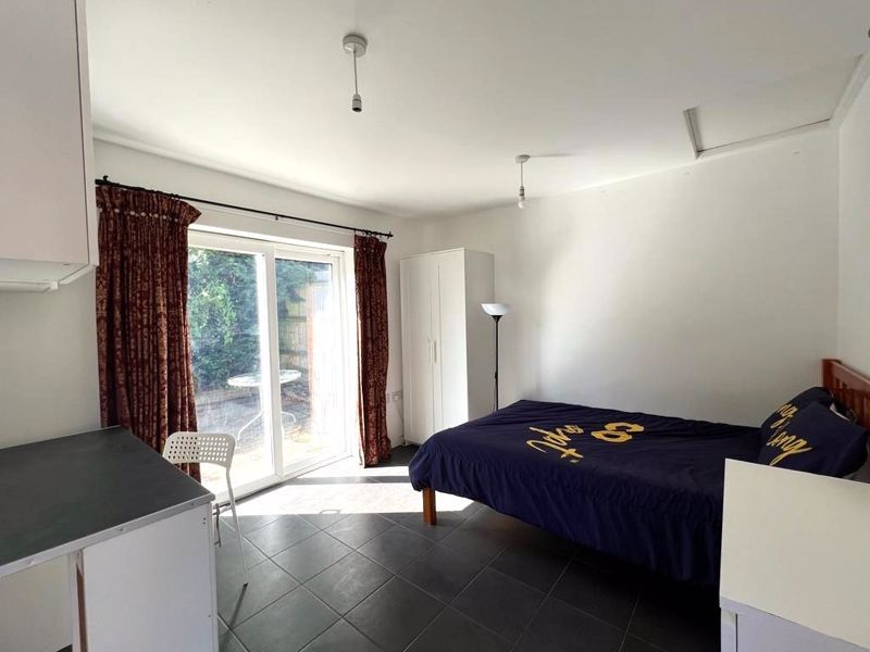 Property photo 1 of 4 Photo 5