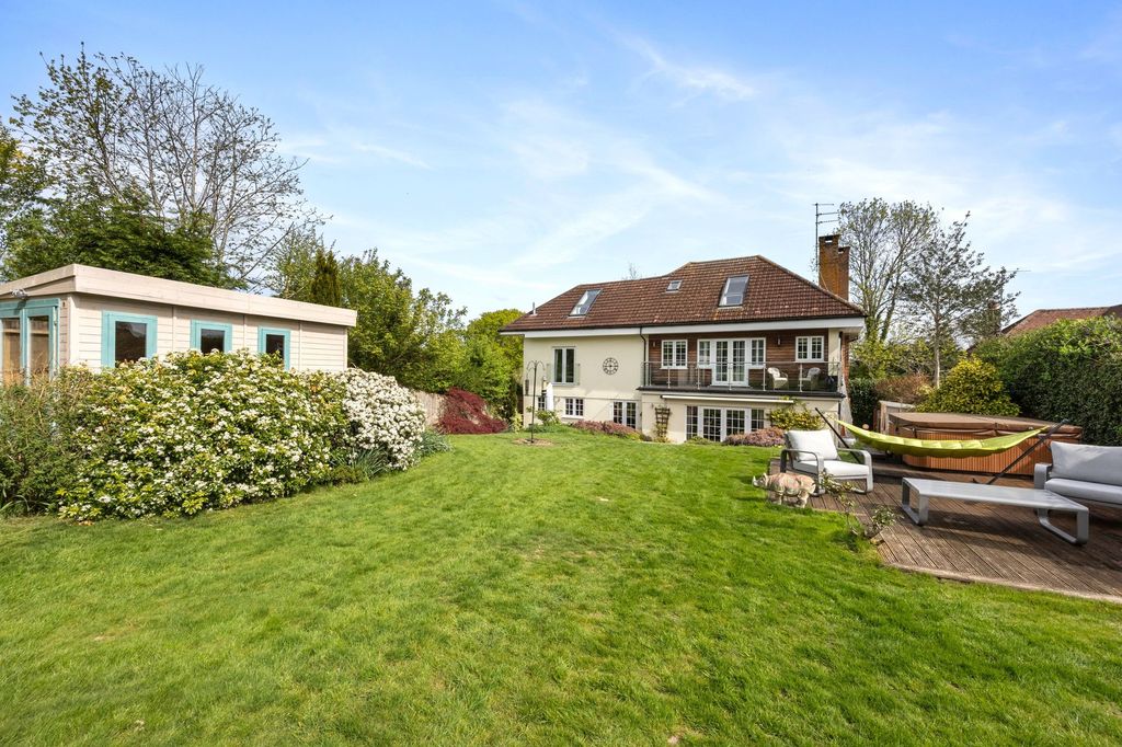 Property photo 3 of 30