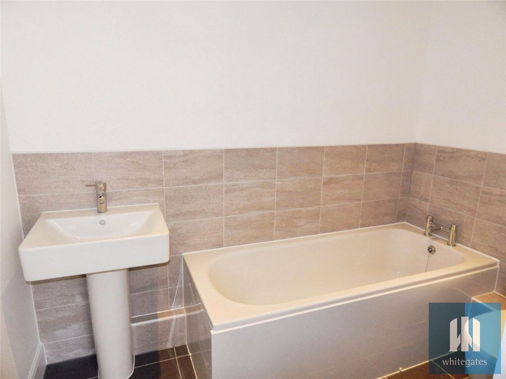 Property photo 3 of 7 Picture No. 15