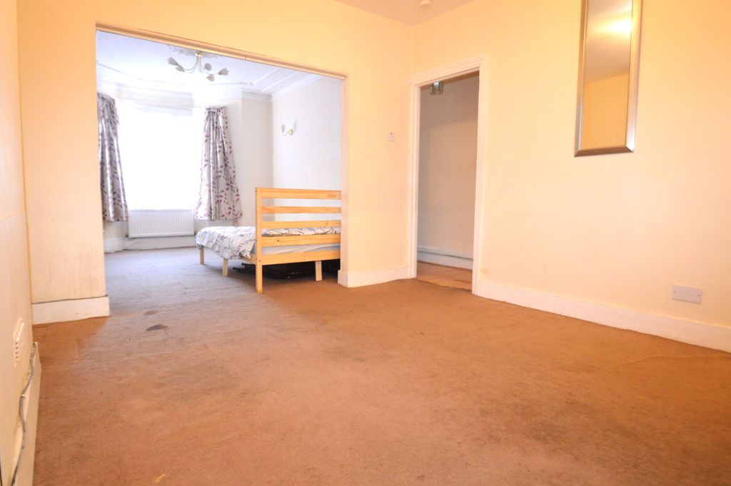 Property photo 2 of 11 Dsc_0448