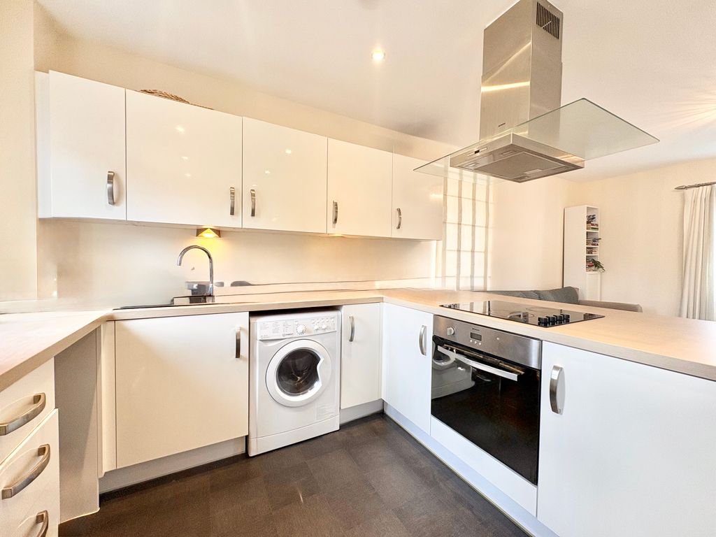 Property photo 1 of 5 Kitchen