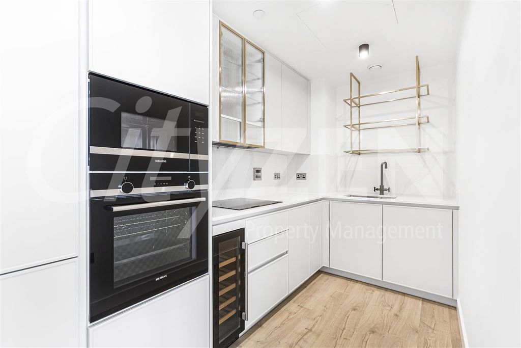 Property photo 2 of 16 Kitchen