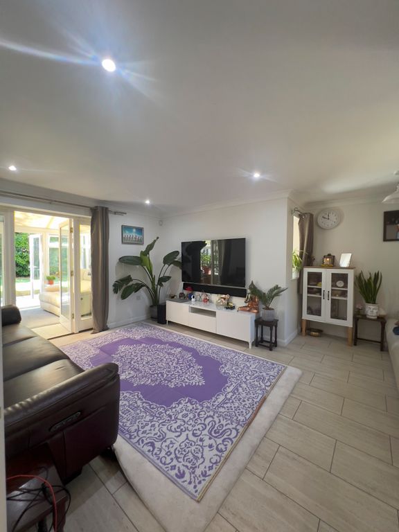 Property photo 2 of 12