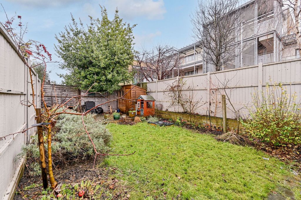Additional image 5 of 3 bed maisonette for saleDorset Road, Mitcham CR4