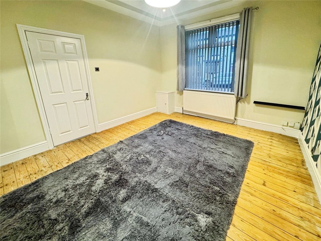 Property photo 3 of 13 Picture No. 05