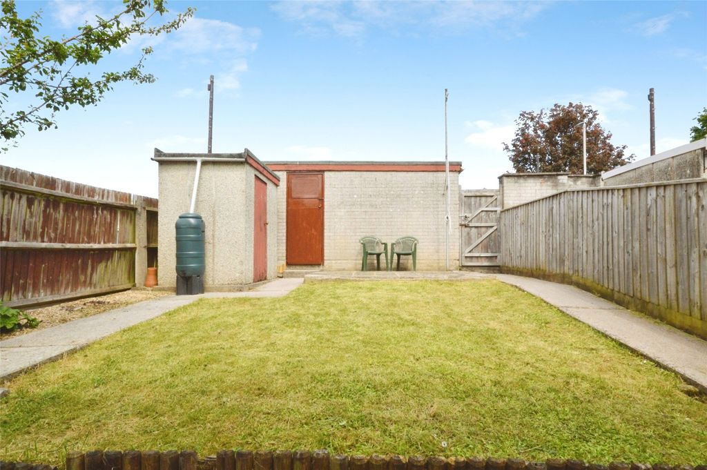 Property photo 3 of 13 Picture No. 04