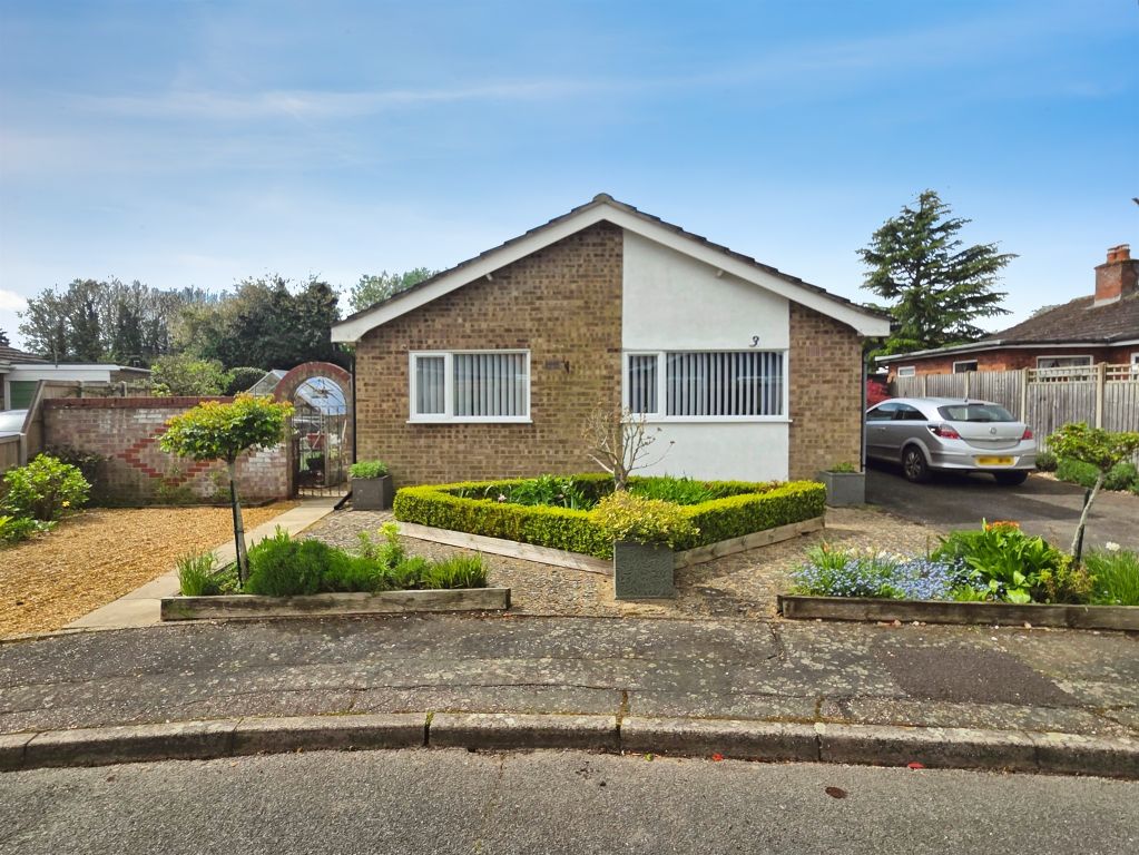 Property photo 1 of 18