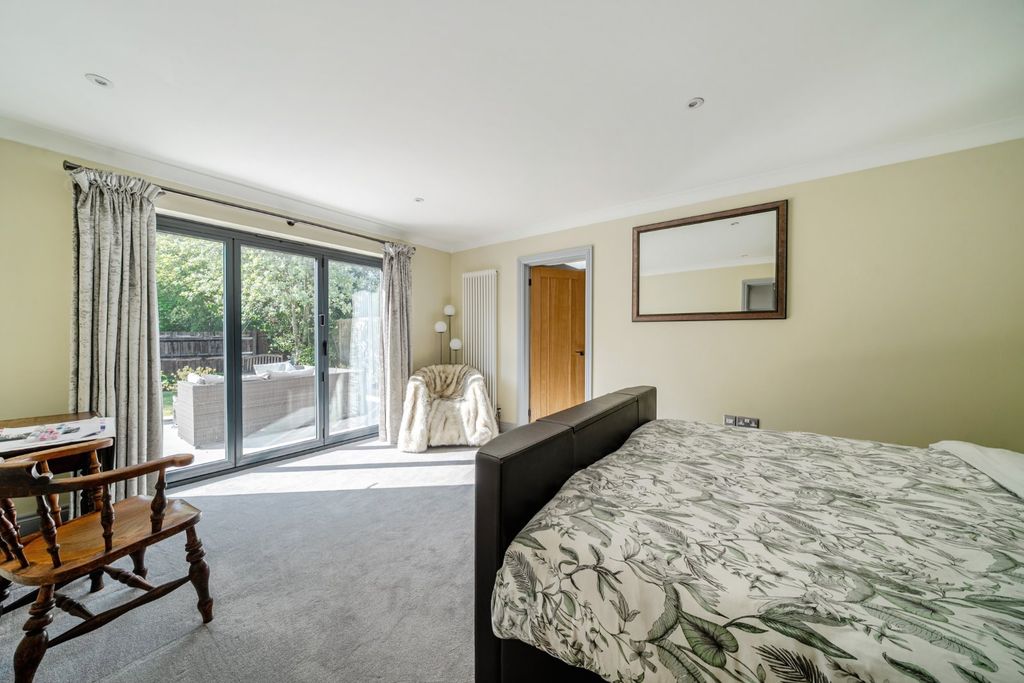 Property photo 2 of 15 Picture No. 34