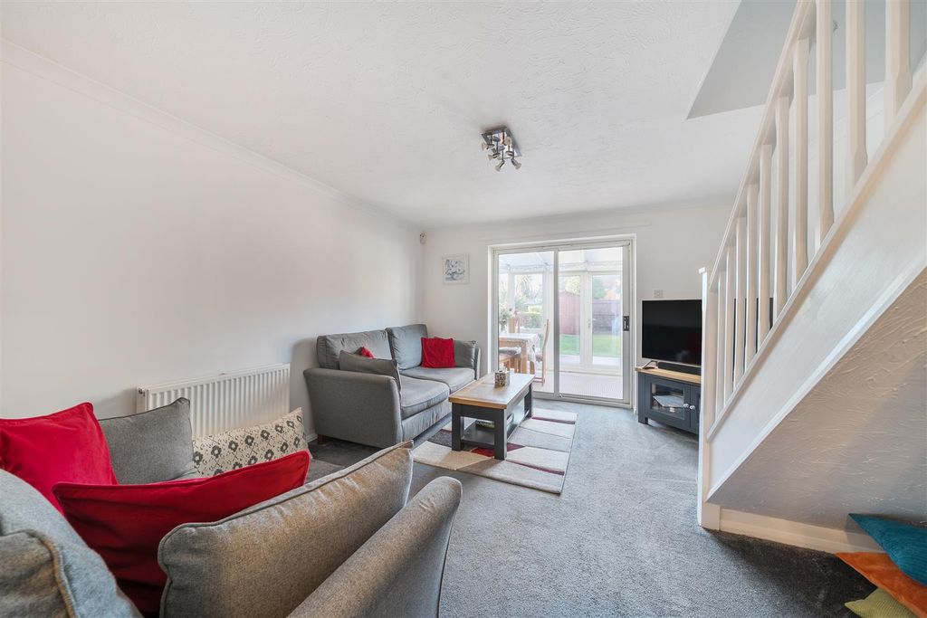 Property photo 2 of 18