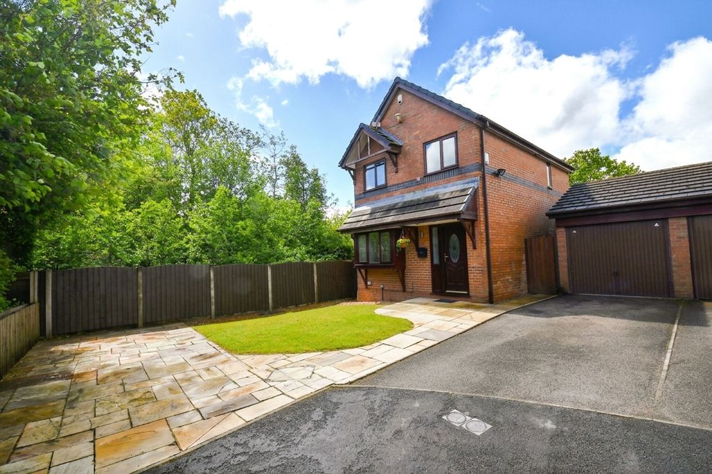 Property photo 1 of 23