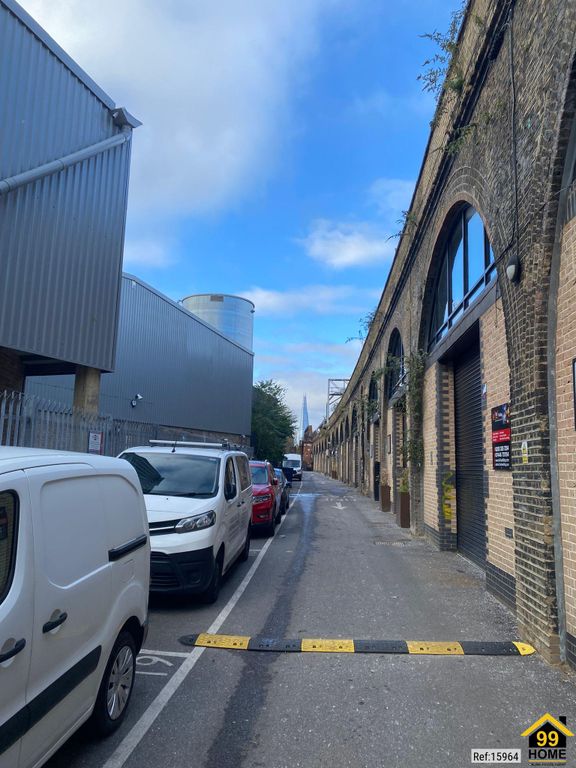 Property photo 2 of 7 Photo 1