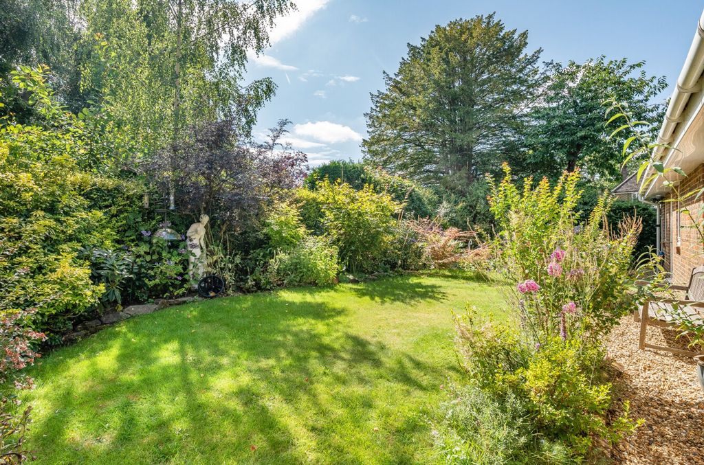 Property photo 3 of 25