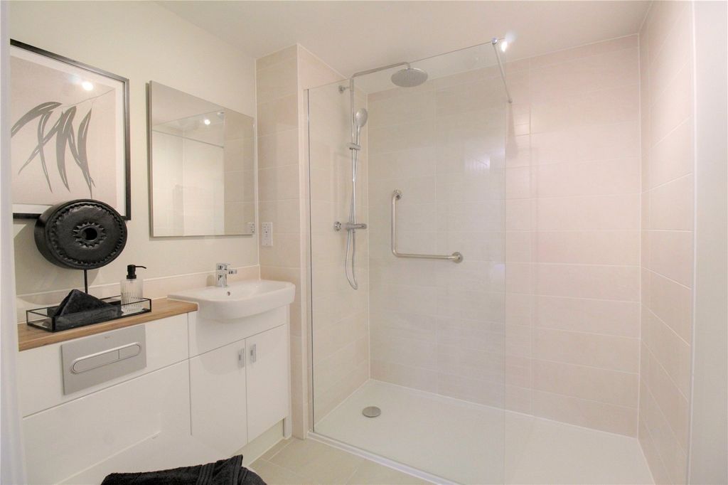 Additional image 8 of 2 bed flat for saleFormer Rawlings Fuel Yard, Station Road, Hook RG27
