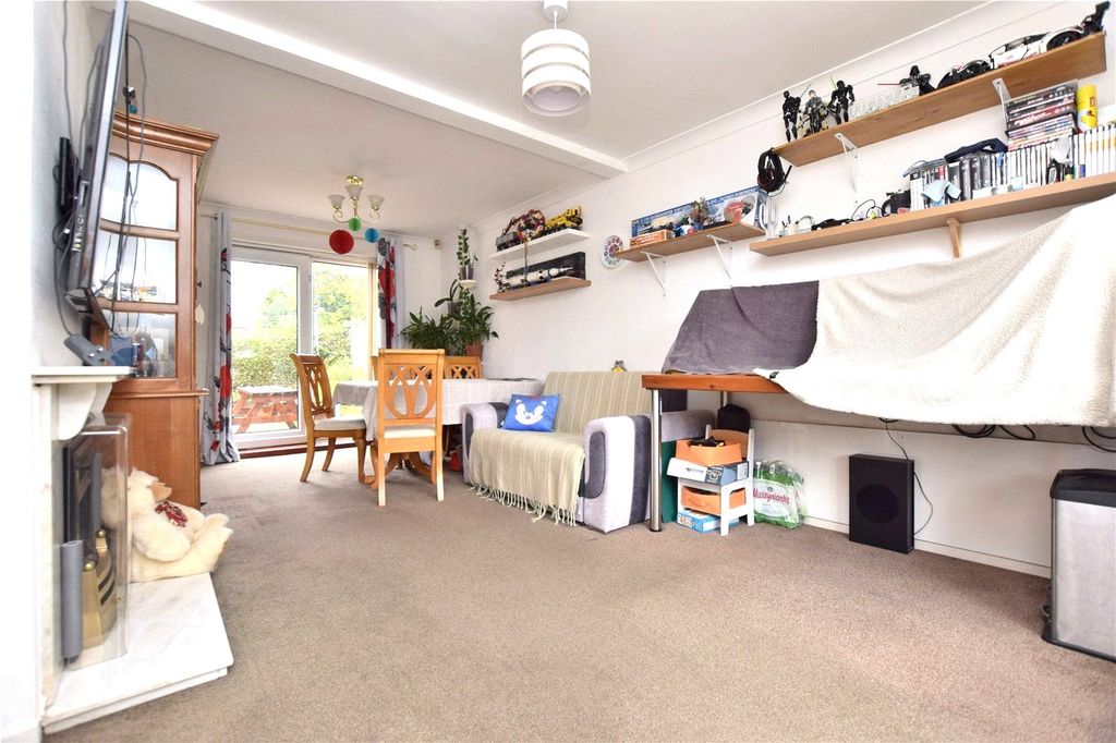 Property photo 3 of 11 Picture No. 18