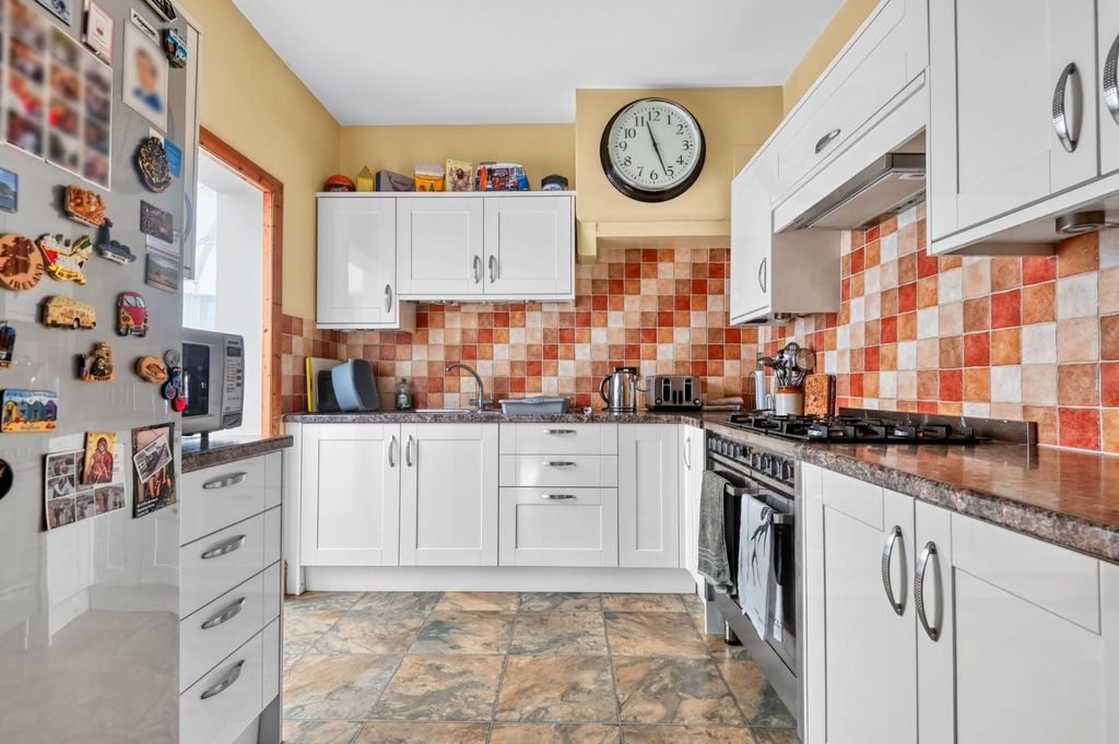 Property photo 3 of 26 Mh1_8900_Hdr.Jpg