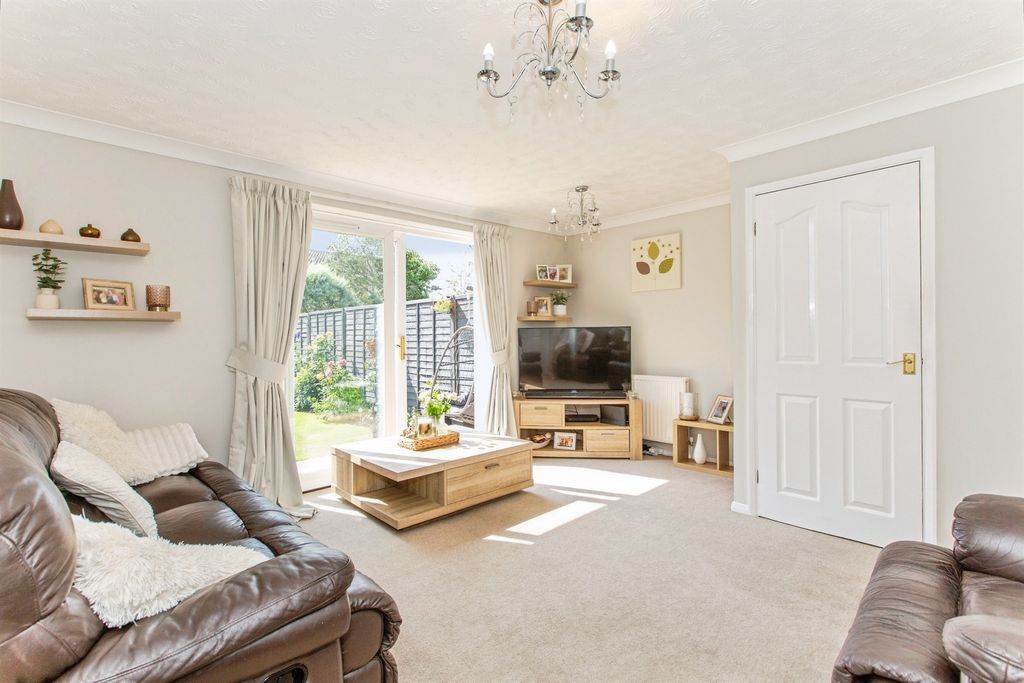 Property photo 2 of 15