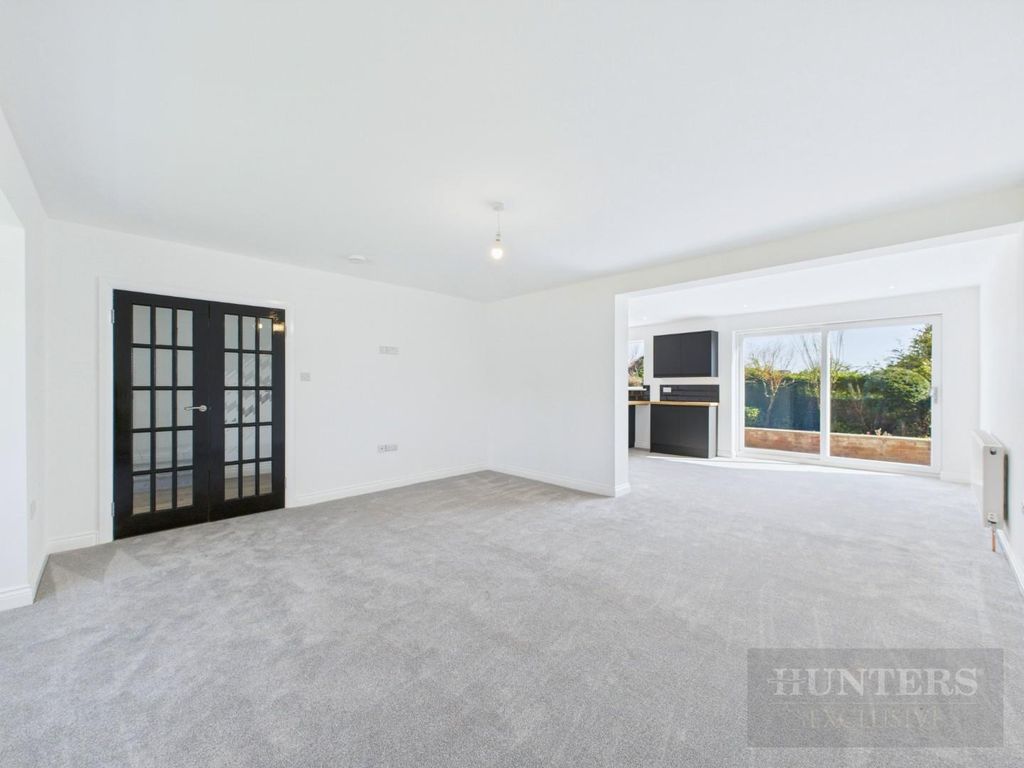 Property photo 2 of 30 Cam05333G0-Pr0028-Still005.Jpg
