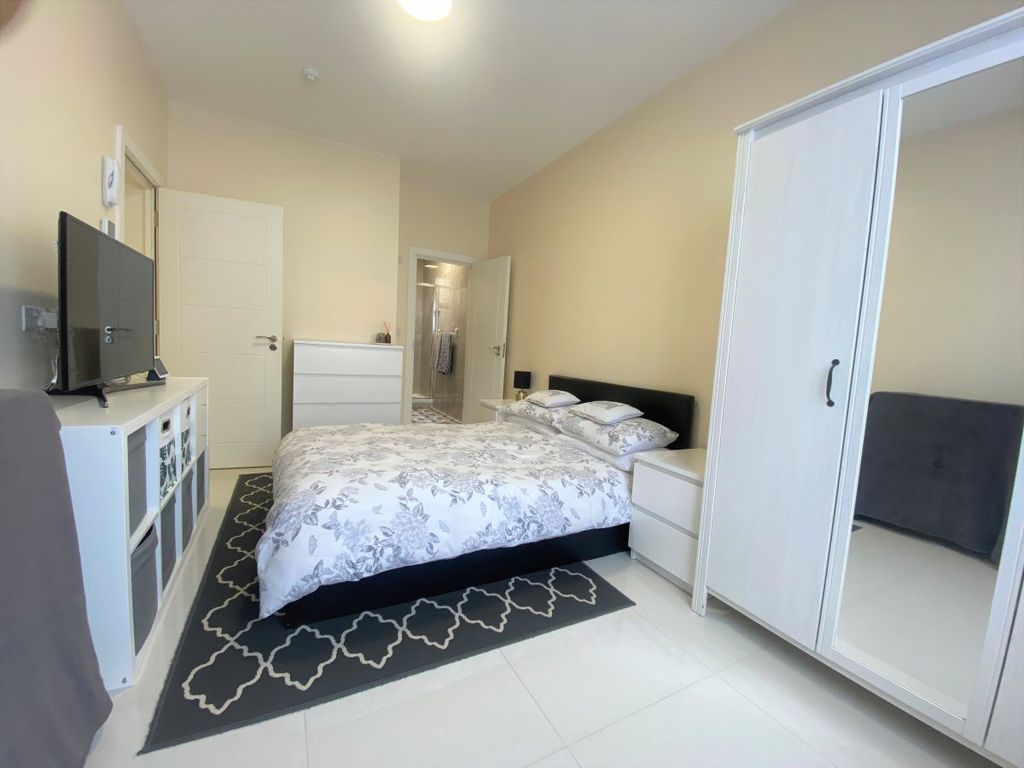 Property photo 1 of 4