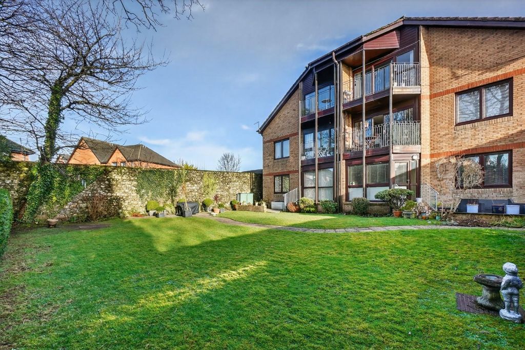 Property photo 1 of 20 28_90 Hill Street, Largs _28.Jpg