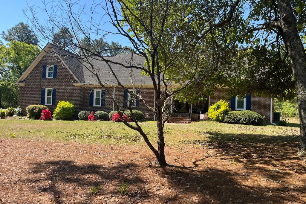 Property photo 1 of 31