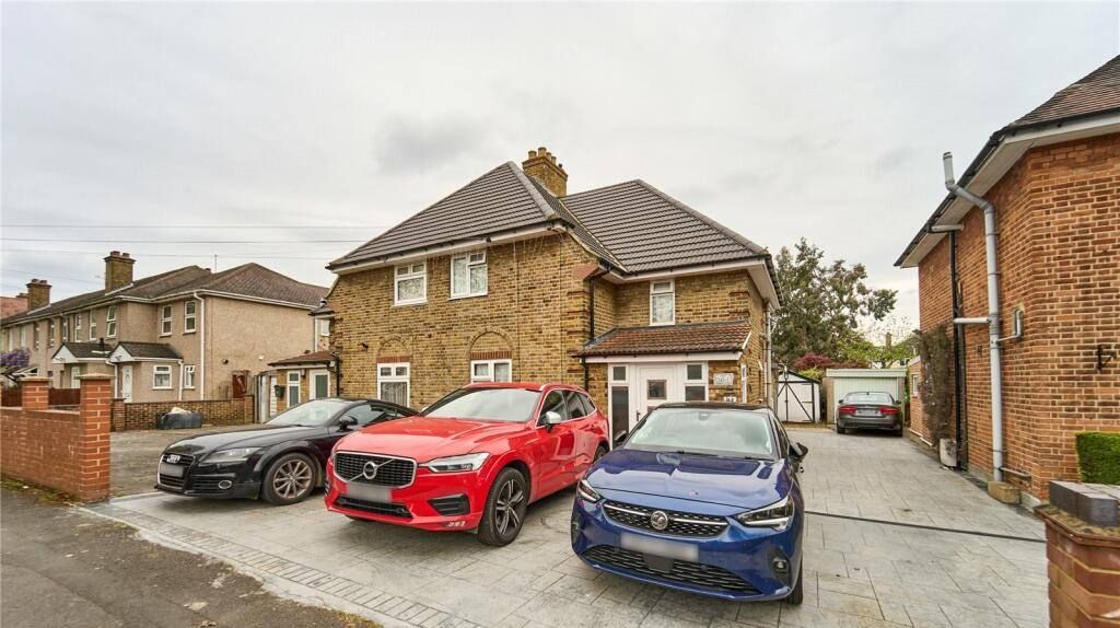 Property photo 1 of 14 Stunning 4 Bedroom House Up For Rent In Hayes
