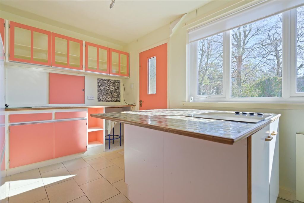 Additional image 4 of 3 bed detached house for saleCorsie Avenue, Perth PH2
