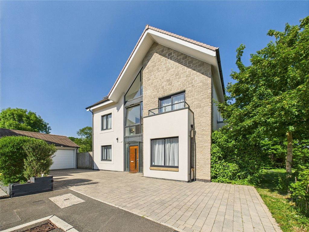 Property photo 1 of 20 Picture No. 44