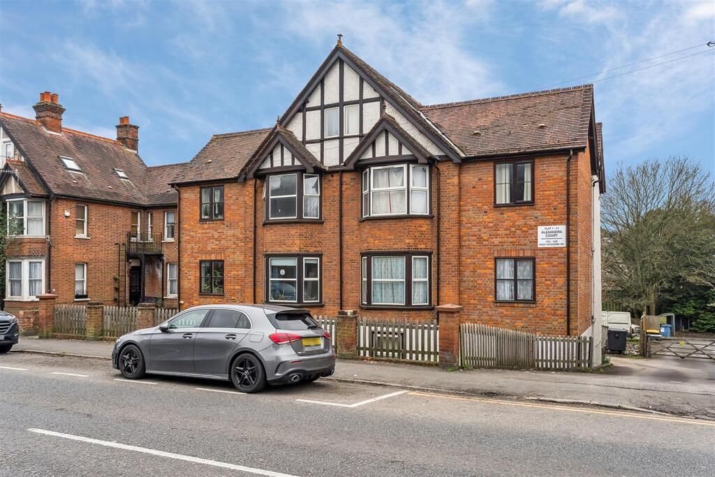 Property photo 1 of 11