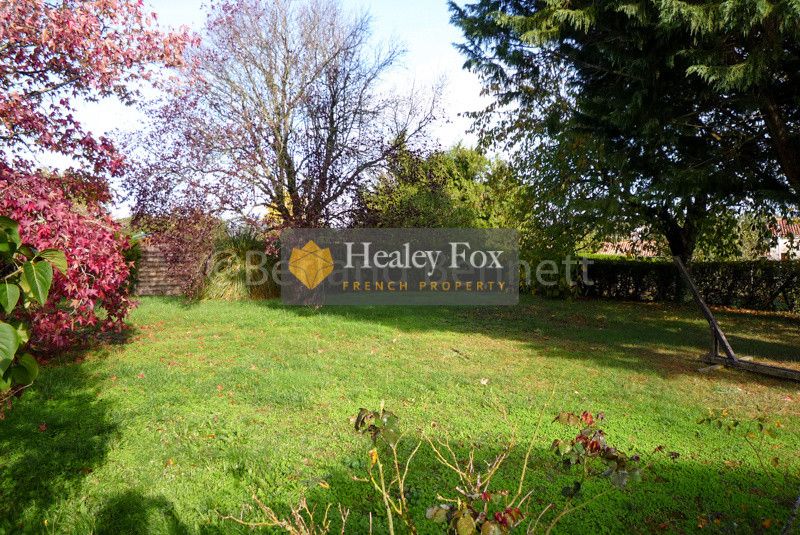 Property photo 2 of 23