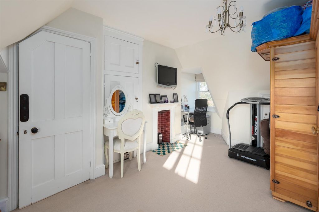 Additional image 24 of 6 bed semi-detached house for saleEast Ham Road, Littlehampton BN17