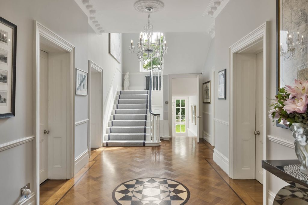 Property photo 3 of 15 Reception Hallway