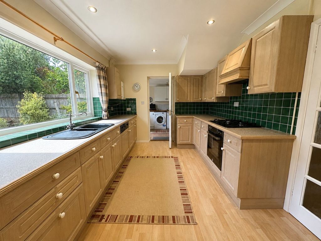 Property photo 2 of 22