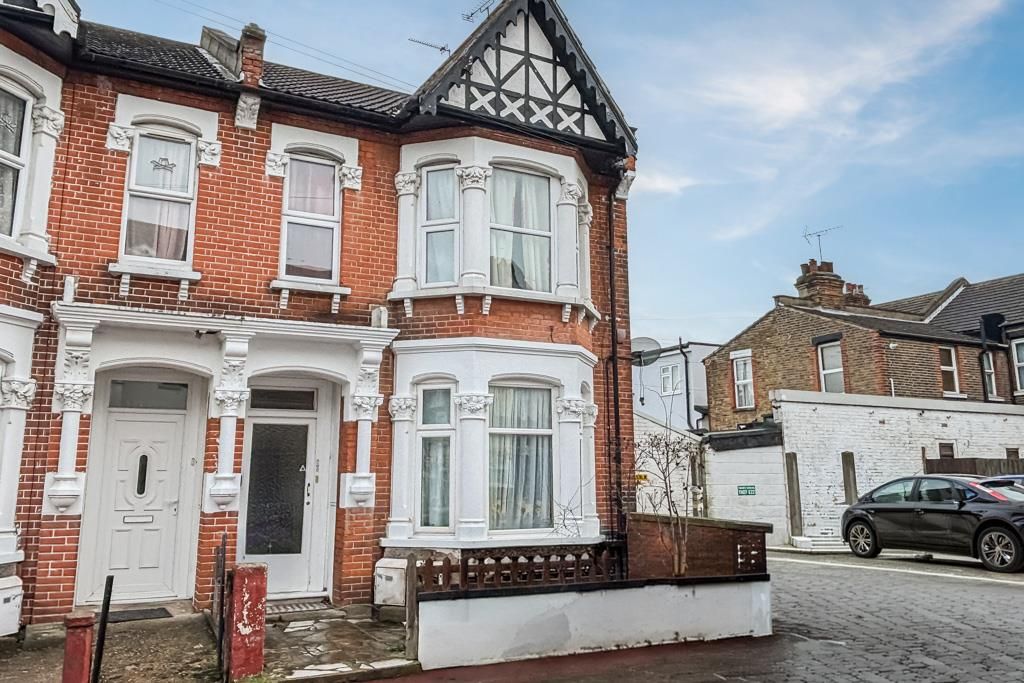 Property photo 1 of 11 Front