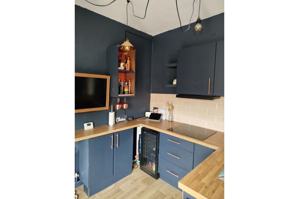 Property photo 2 of 15 Kitchen