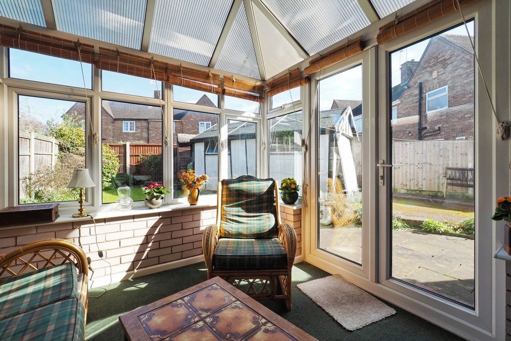 Property photo 3 of 15 Conservatory