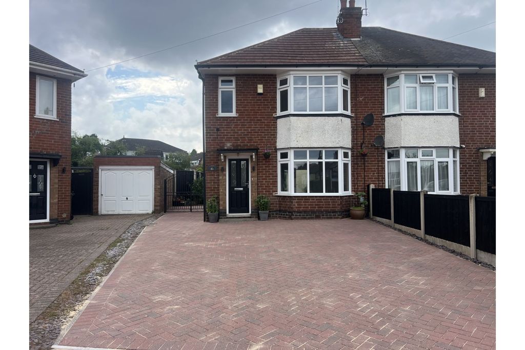Property photo 1 of 24