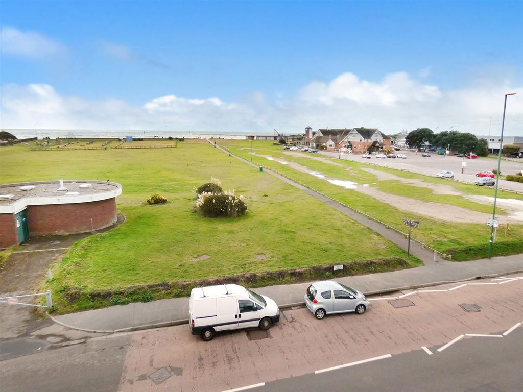 Additional image 11 of 3 bed flat for saleSouth Terrace, Littlehampton BN17
