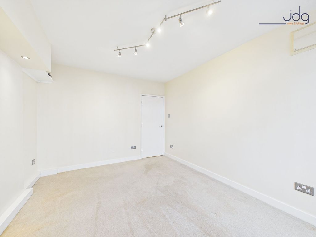 Property photo 3 of 11 Living Room
