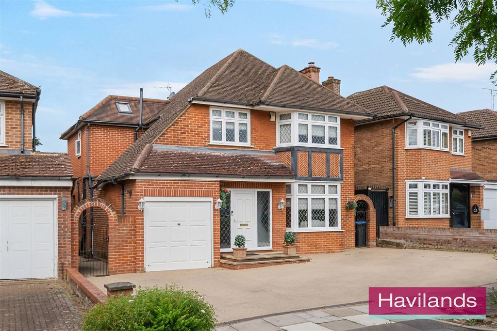 Property photo 1 of 17 Corby Crescent-1.Jpg
