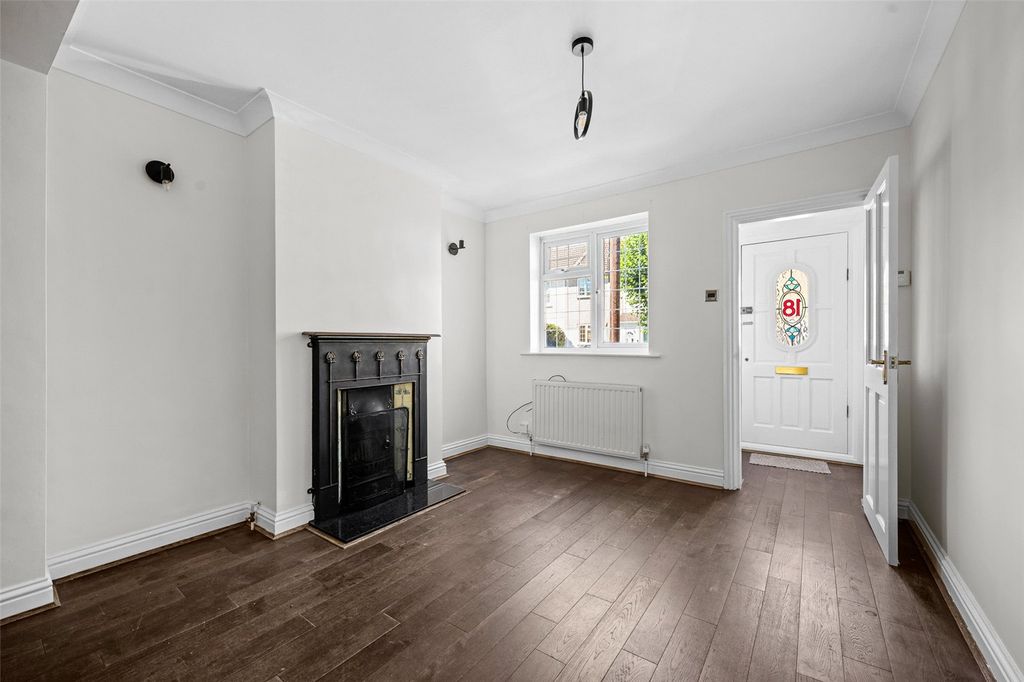 Property photo 2 of 16 Picture No. 15