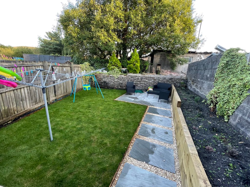 Property photo 2 of 7 Garden