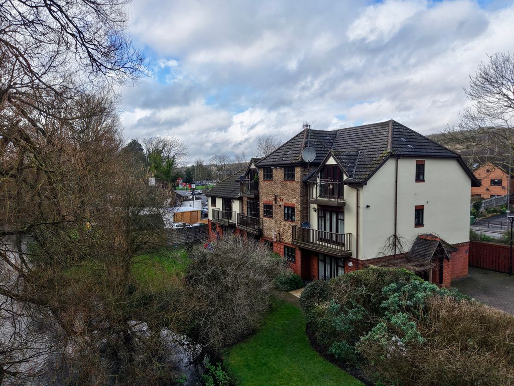 Property photo 1 of 12 Front