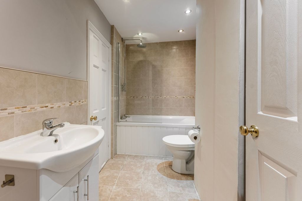 Additional image 8 of 3 bed terraced house for saleBroad Street, Eye IP23